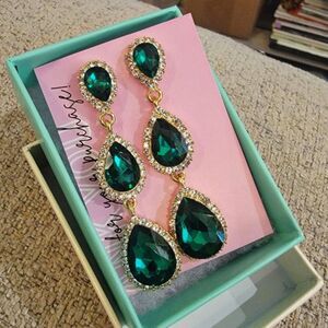 Stunning #EmeraldGreen Rhinestone Crystal Formal Dangle #ChandelierEarrings 2.5"